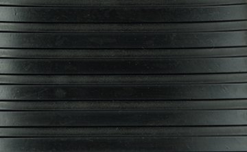 Резиновое напольное покрытие с широкими ребрами KF102